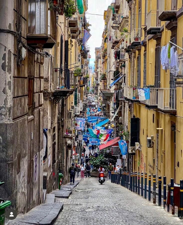 Vetranohouse In Spanish Quarter Napoli Dış mekan fotoğraf