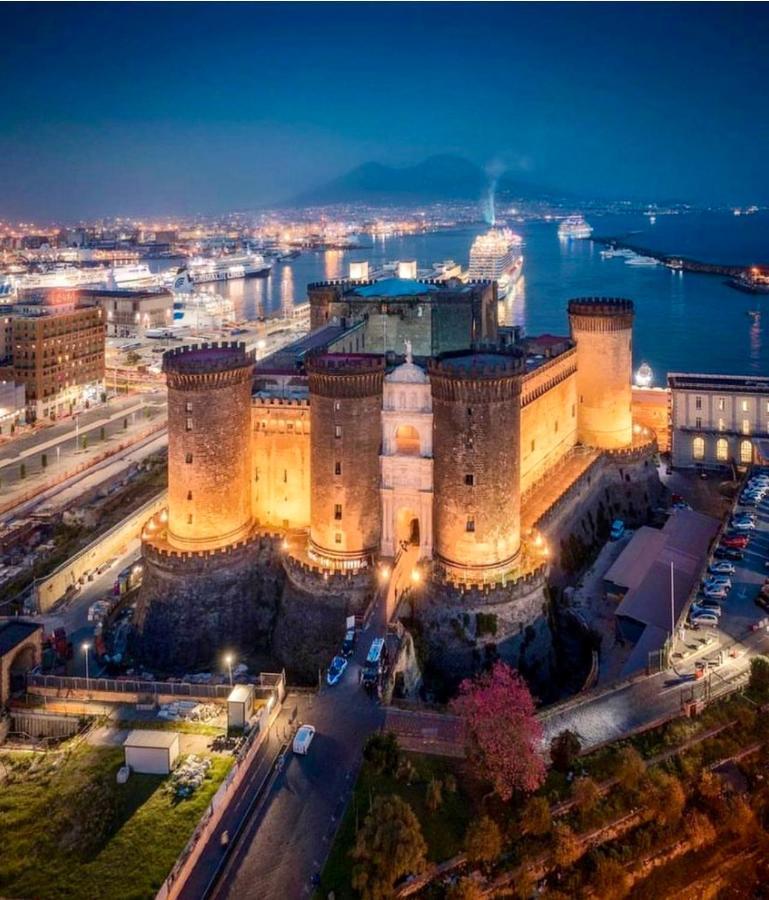 Vetranohouse In Spanish Quarter Napoli Dış mekan fotoğraf